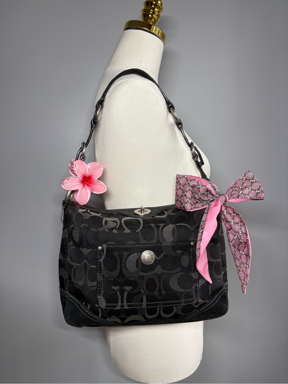 Vintage Y2K Coach Optic Chelsea Shoulder Bag